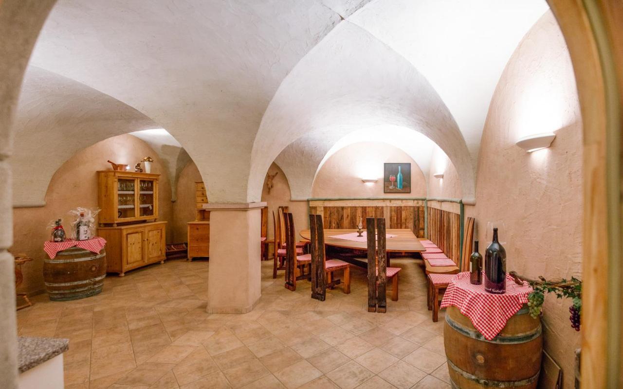 Strahlerhof Apartment Апиано сула Страда дел Вино Екстериор снимка